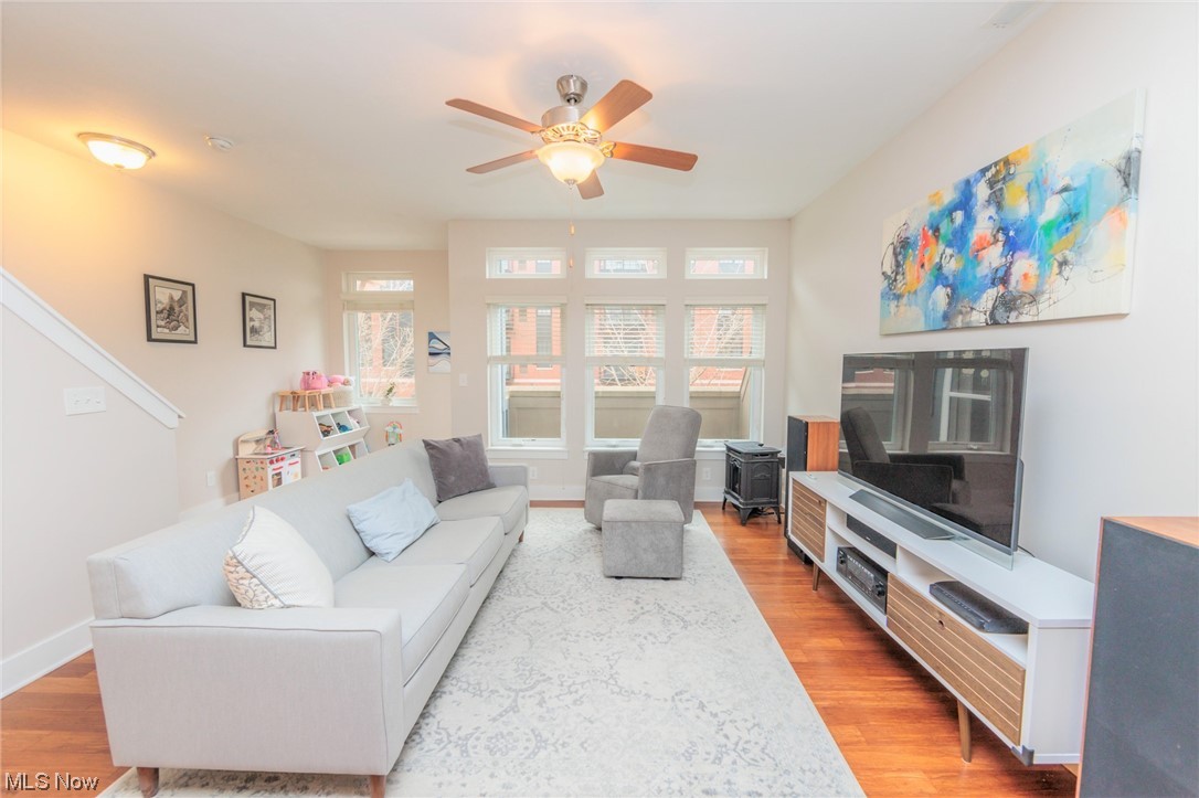 Battery Park Twnhms Condo - Residential