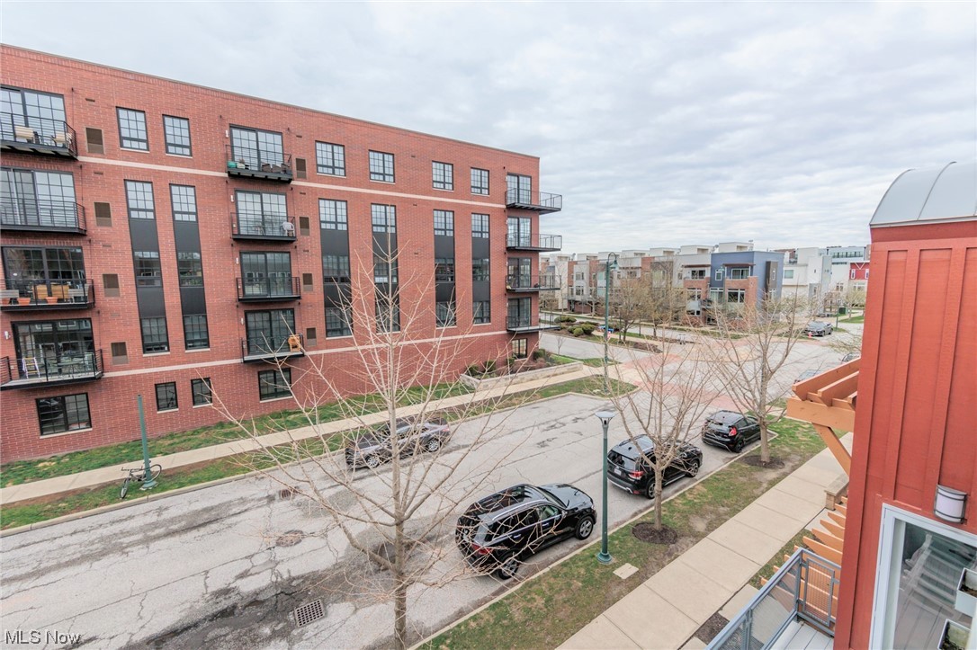 Battery Park Twnhms Condo - Residential