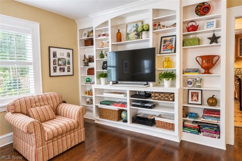 Tiny photo for 16 Bellview Street, Chagrin Falls, OH 44022 (MLS # 5245965)