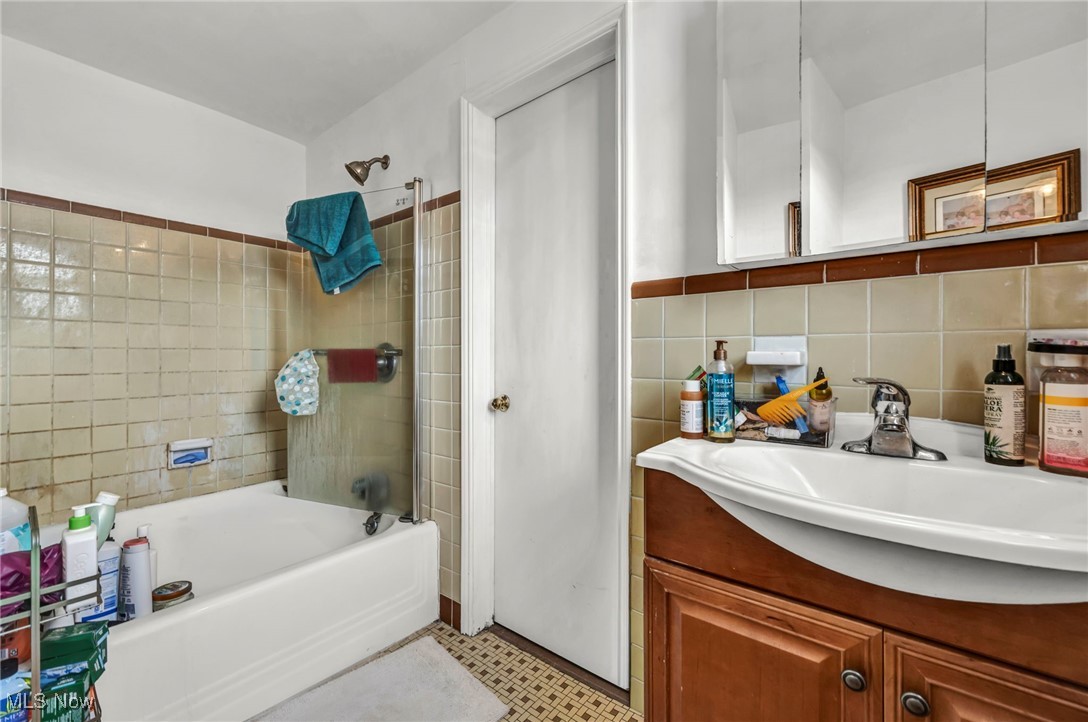 Barclay - Residential