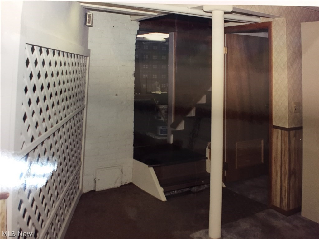 Rothweiler & Wallace - Commercial Sale