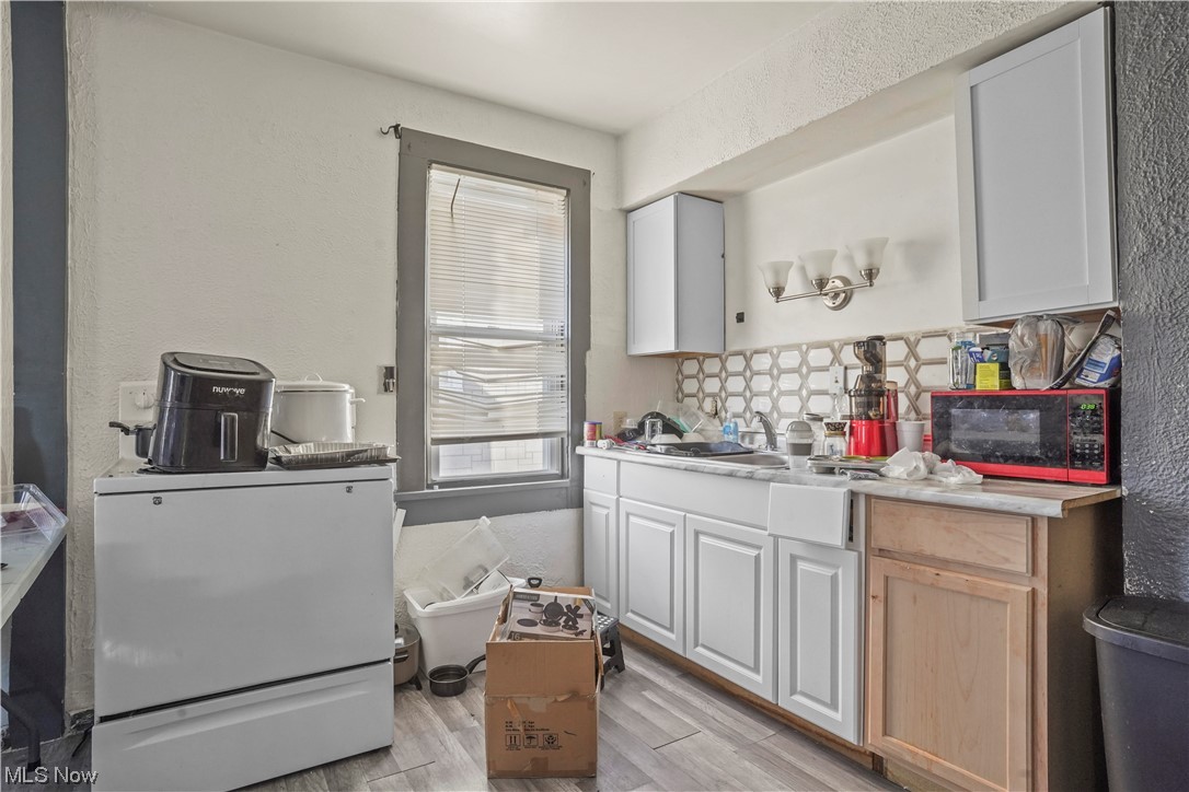 William T & Bessie Voris Sawye - Commercial Sale