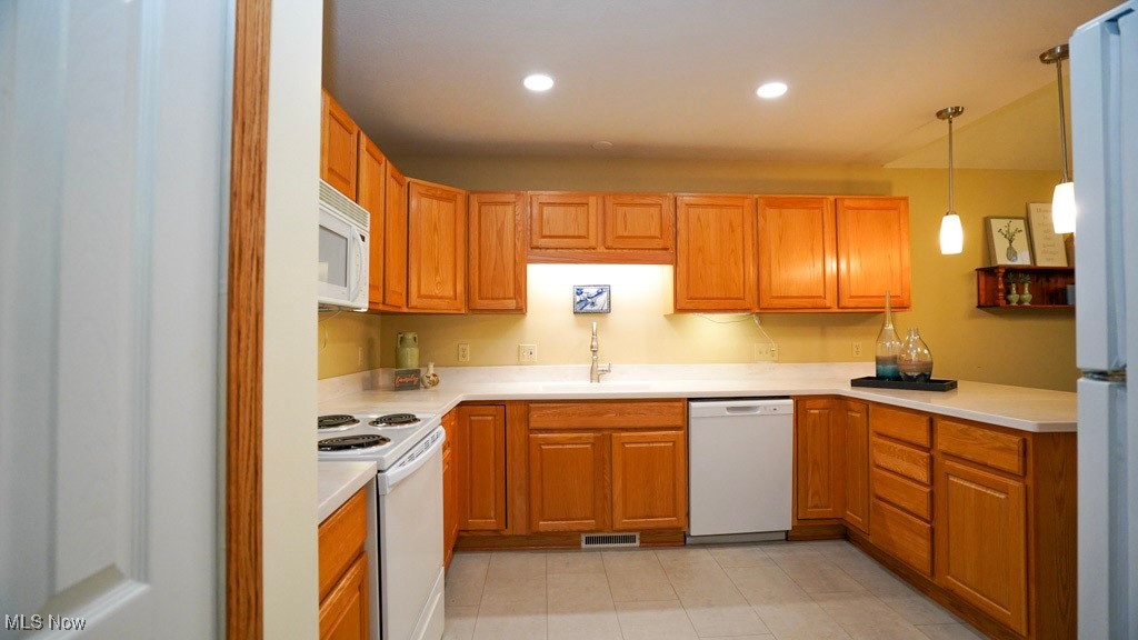 Cluster At Montville Lakes - Residential