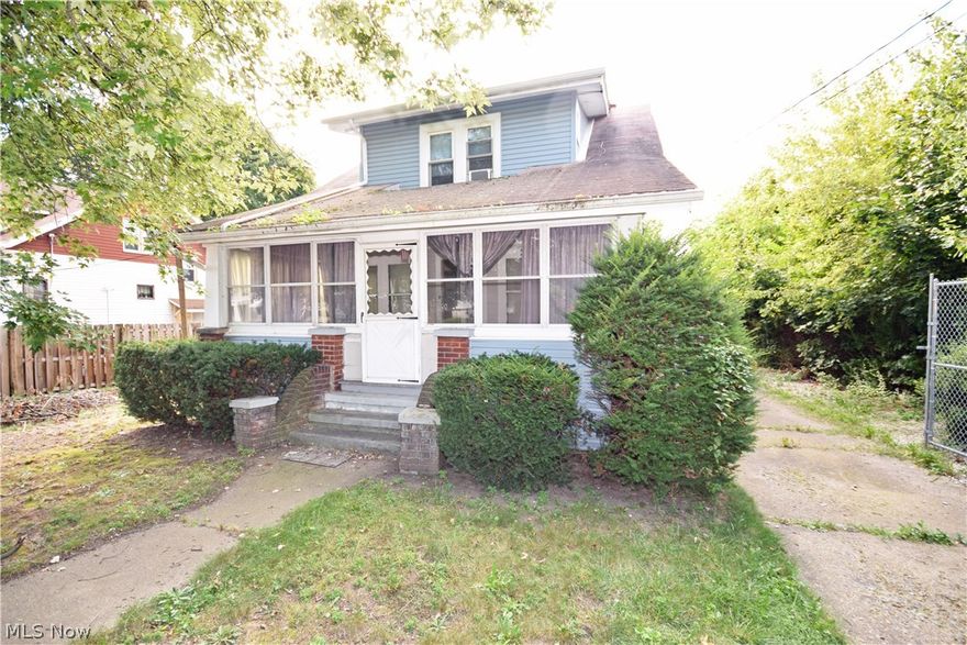 Tired of renting?  Check out this fully applianced home!  Laminate flooring throughout.  Beautiful natural woodwork and built in storage.  Enclosed porch to enjoy year round.   Comes with America's Preferred Home Warranty!  Don't wait, call today to schedule your showing!