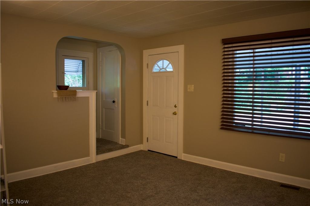 Photo of 428 Kline Avenue, Akron, OH 44305 (MLS # 5217764)