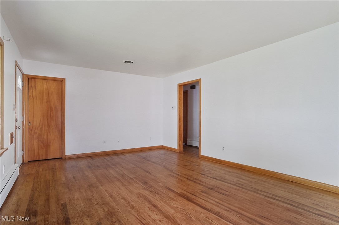 Akron, Ohio 44301, United States, 3 Bedrooms Bedrooms, ,2 BathroomsBathrooms,Residential,Active,168164