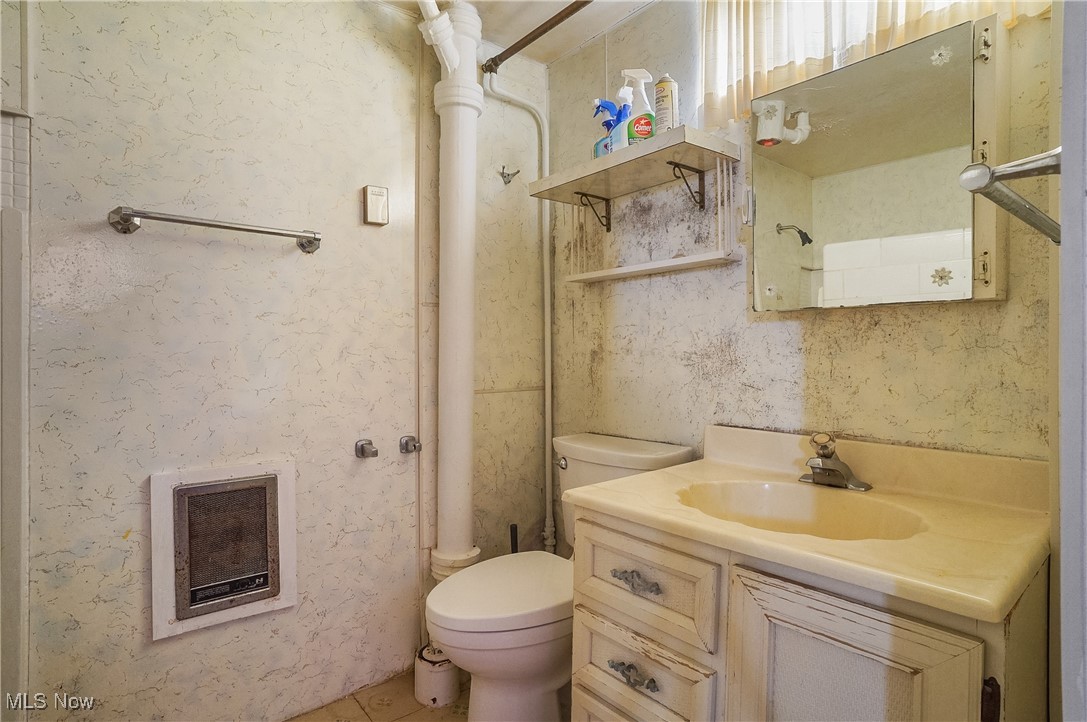 Akron, Ohio 44301, United States, 3 Bedrooms Bedrooms, ,2 BathroomsBathrooms,Residential,Active,168164