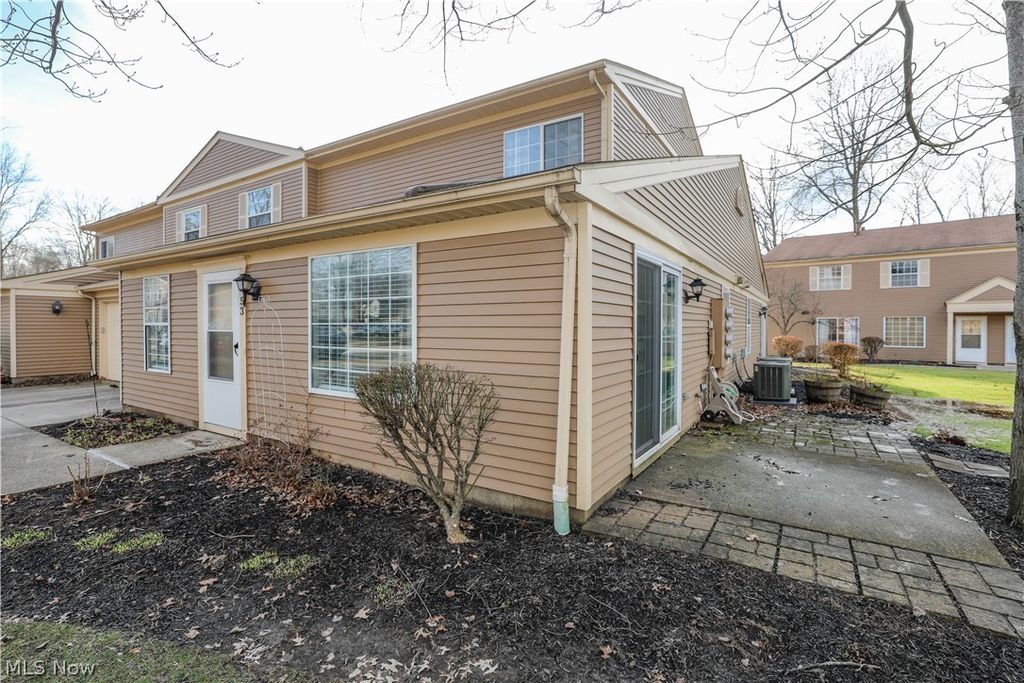 Photo of 53 Privet Lane, Northfield, OH 44067 (MLS # 5191120)