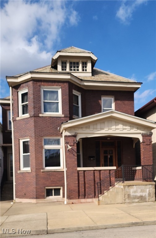833 Market Street, Zanesville, Ohio image 1