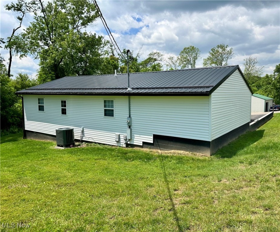 3840 Dona Dr. Drive, Zanesville, Ohio image 9