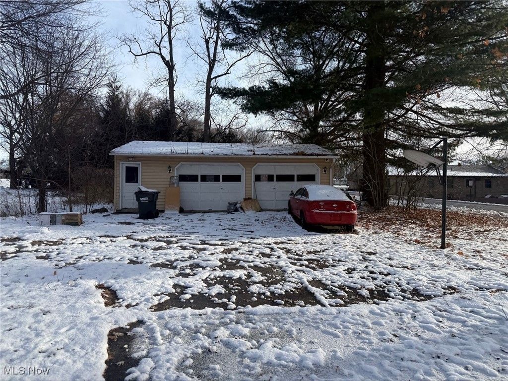 Photo of 1050 Jennings Avenue, Salem, OH 44460 (MLS # 5177181)