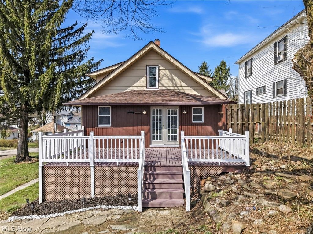 Photo of 237 Watson Street, Lowellville, OH 44436 (MLS # 5212080)