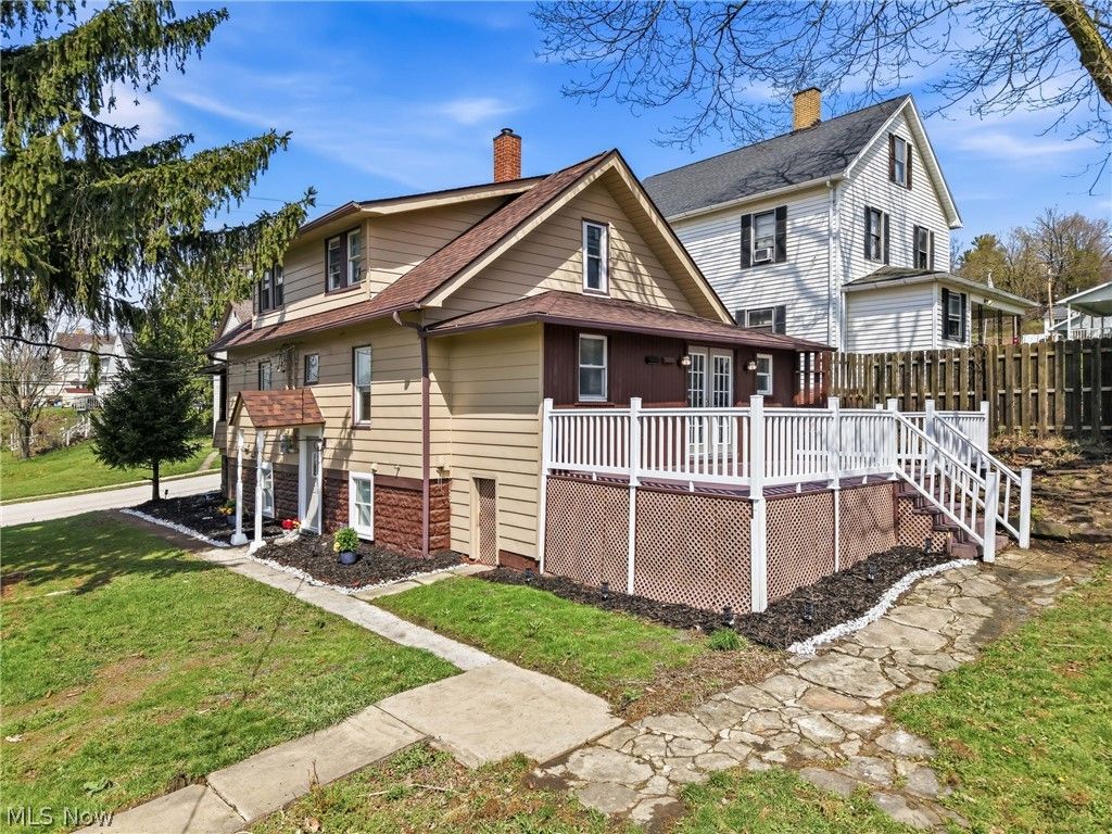 Photo of 237 Watson Street, Lowellville, OH 44436 (MLS # 5212080)