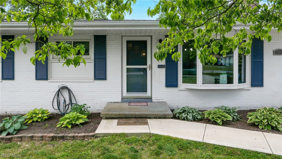 718 Starlight Drive