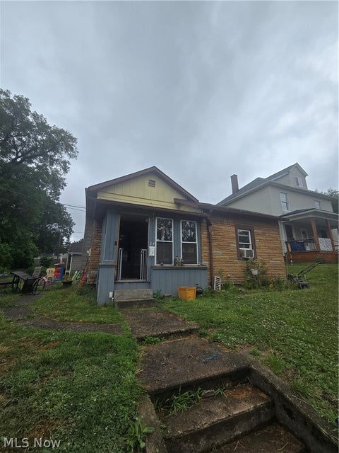 Tiny photo for 24 Maple Avenue SE, Massillon, OH 44646 (MLS # 5221787)