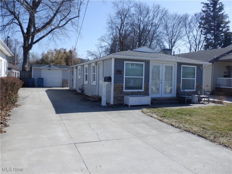 Photo for 38376 N Beachview Road