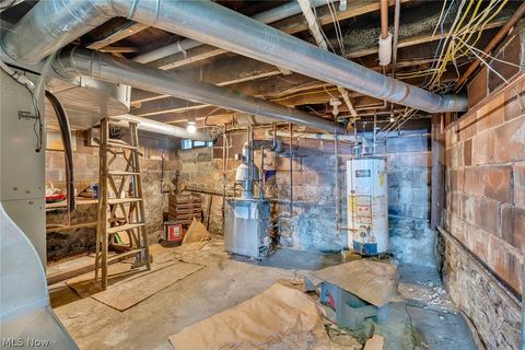 Tiny photo for 10725 Struthers Road, New Middletown, OH 44442 (MLS # 5188129)