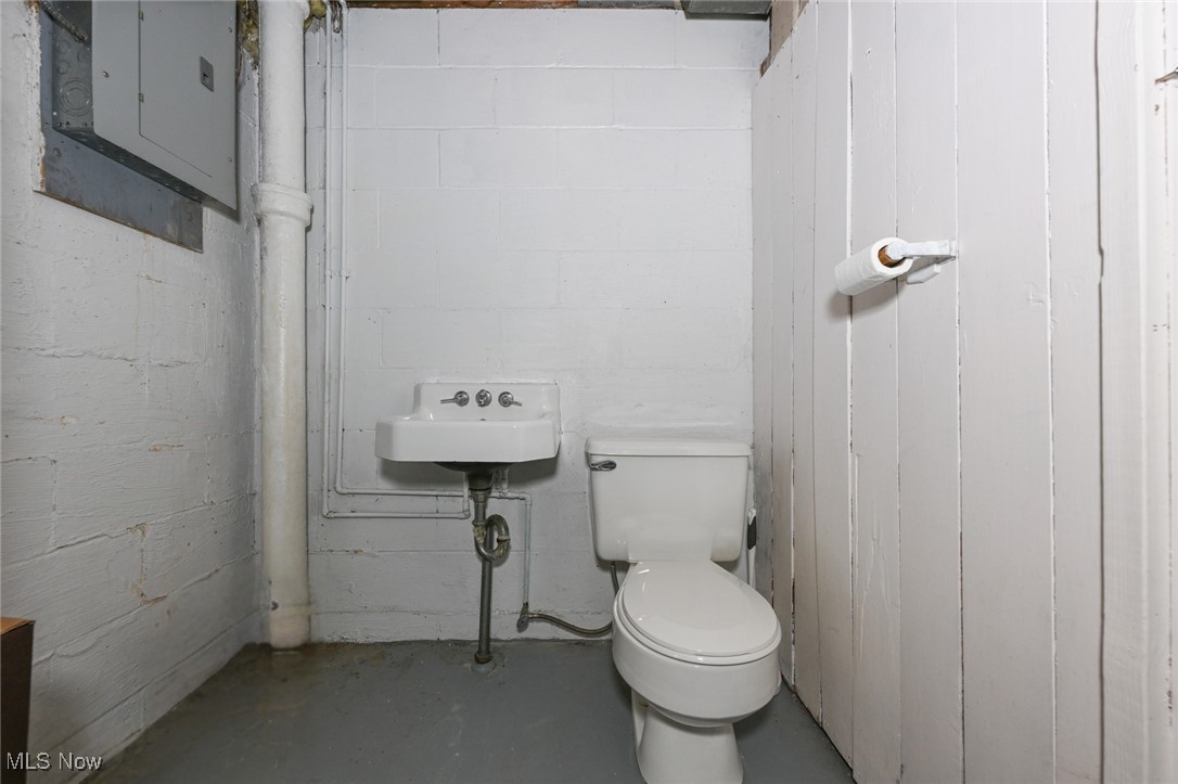 270 Melbourne Avenue, Akron, Ohio image 24