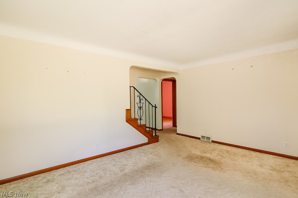 Walton Realty Companys Garfie - Residential Lease