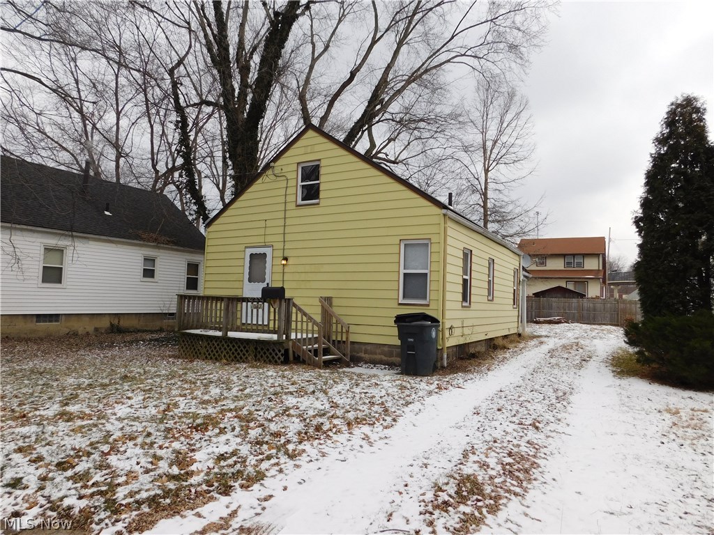 Absolutely charming 3 bedroom home for rent! So much bigger than it looks from the outside! New carpet, new paint and upgrades throughout. Cute covered back patio. Very easy highway access. Full basement for plenty of storage. Dont miss it!