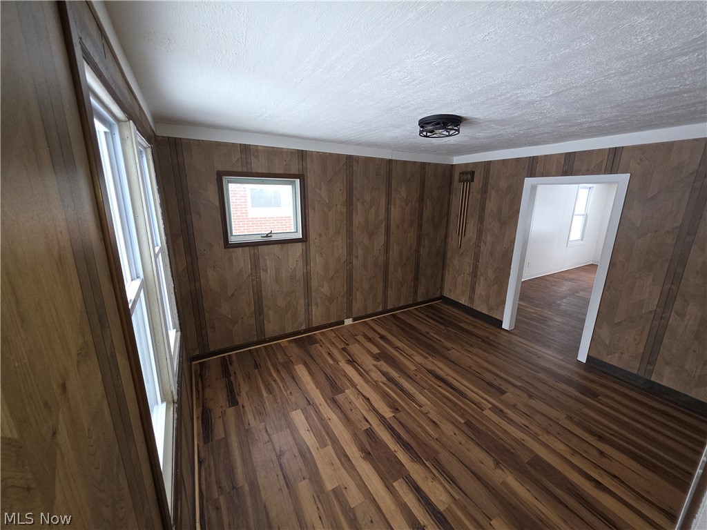 Lorain Woods - Residential