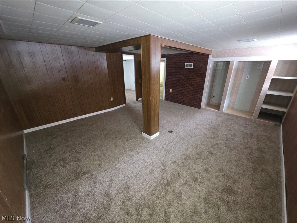 Lorain Woods - Residential