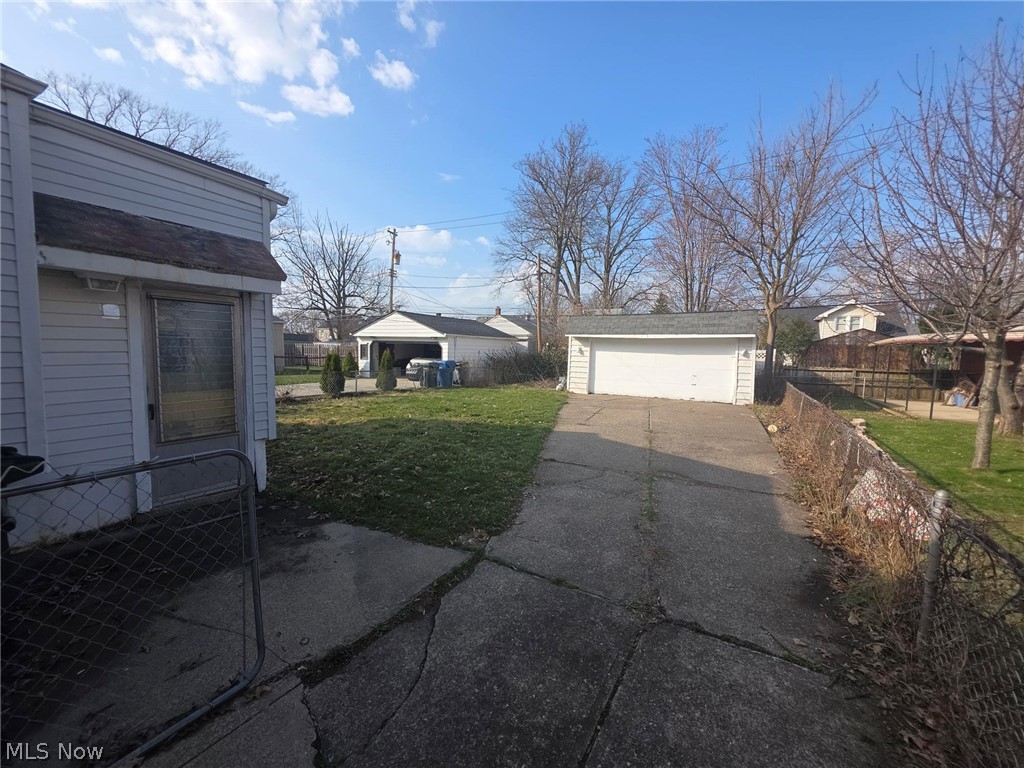 Lorain Woods - Residential