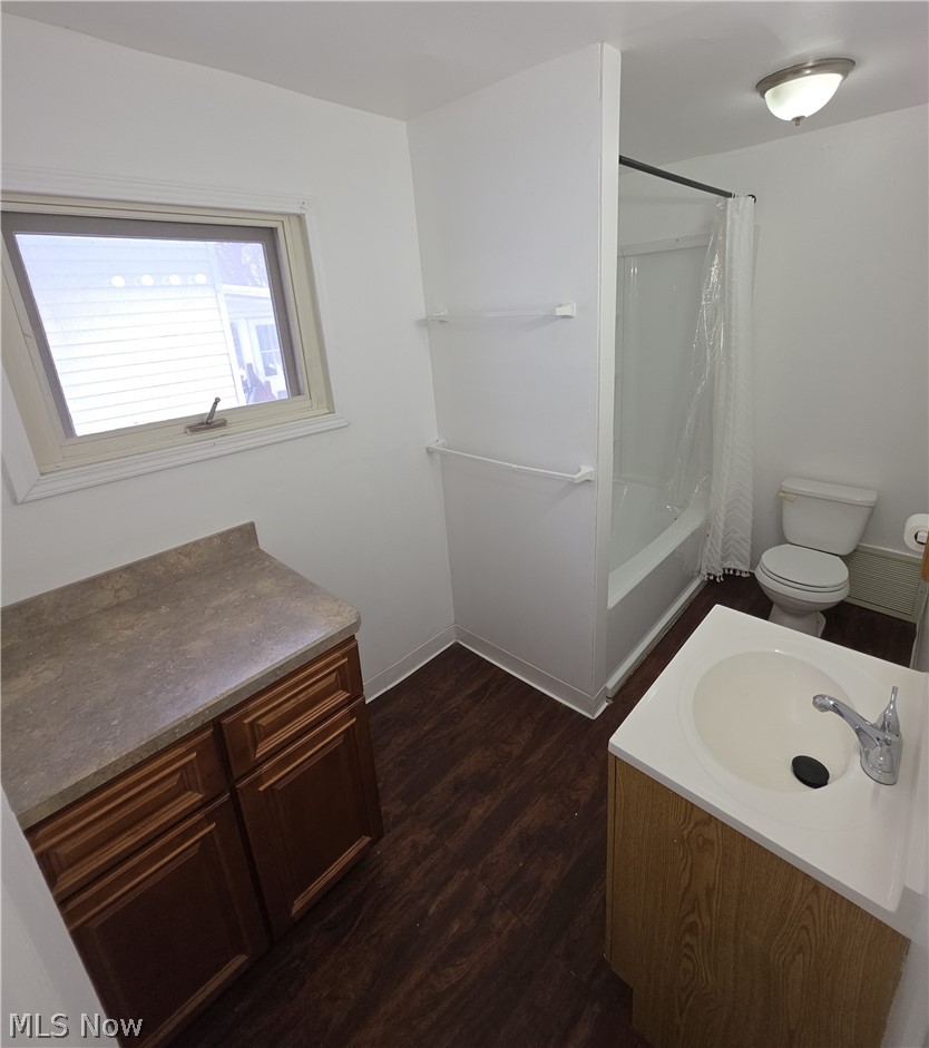 Lorain Woods - Residential