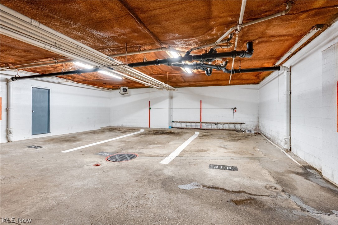 Parkway West Condo - Residential