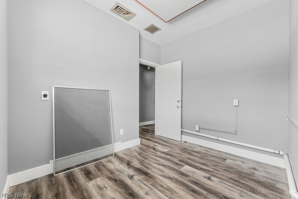 City/Kirtland 01 - Commercial Lease