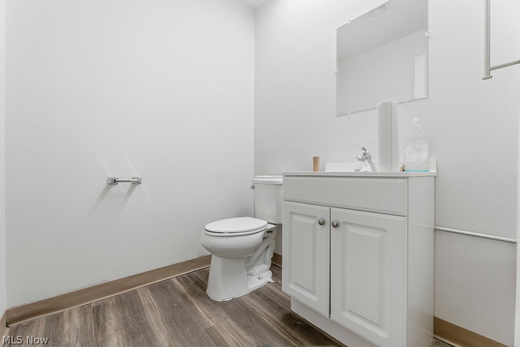 City/Kirtland 01 - Commercial Lease