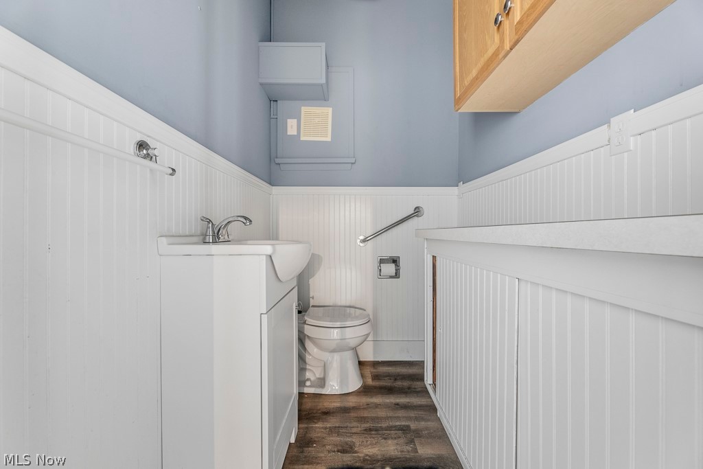 City/Kirtland 01 - Commercial Lease