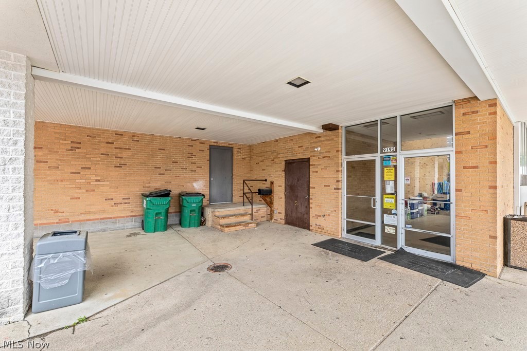 City/Kirtland 01 - Commercial Lease