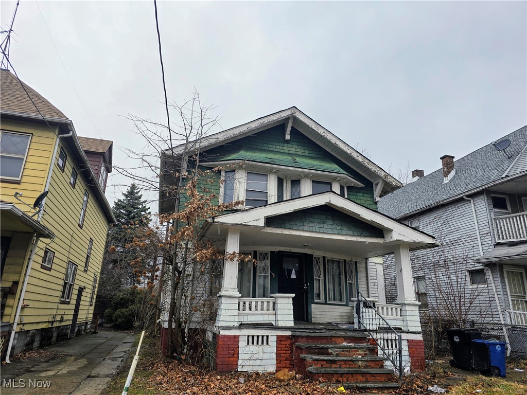 678 E 118th Street