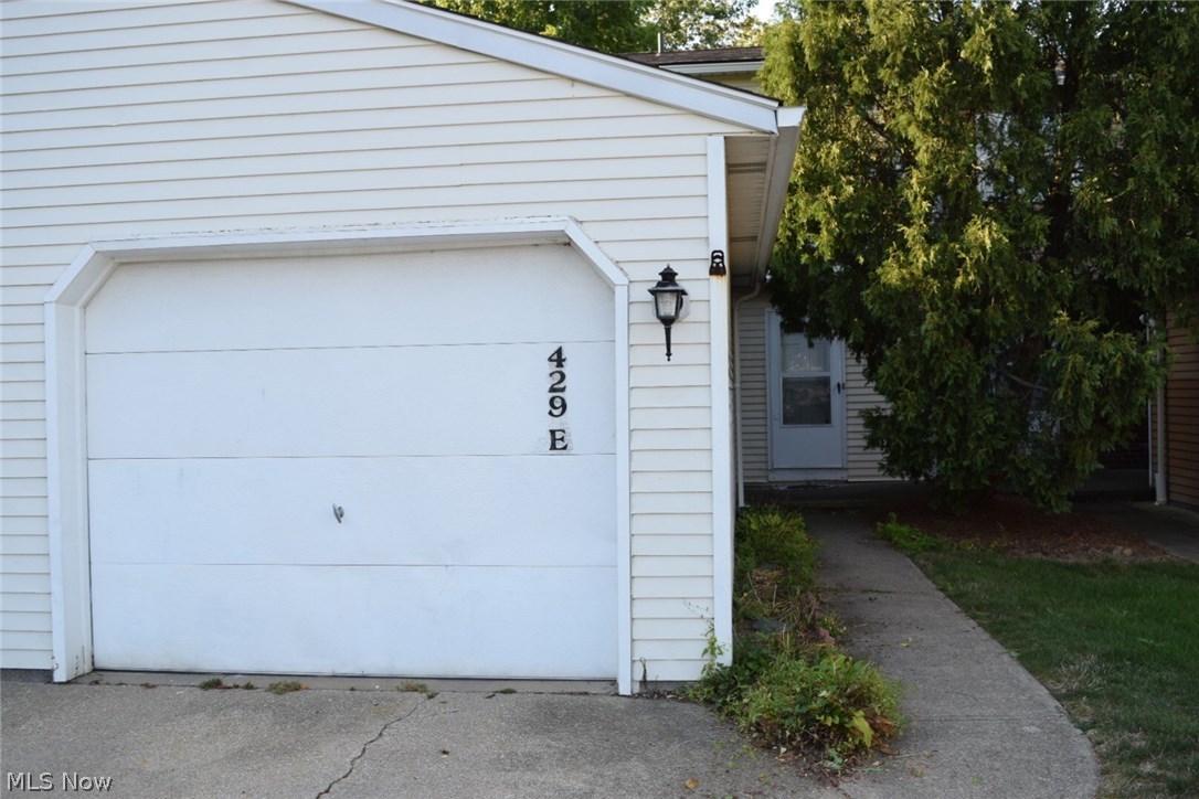 Greenwood Acres - Residential Lease