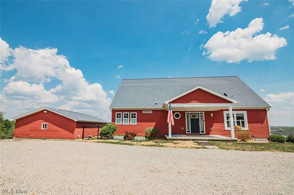 Photo of 67810 State Route 124, Reedsville, OH 45772 (MLS # 5202484)