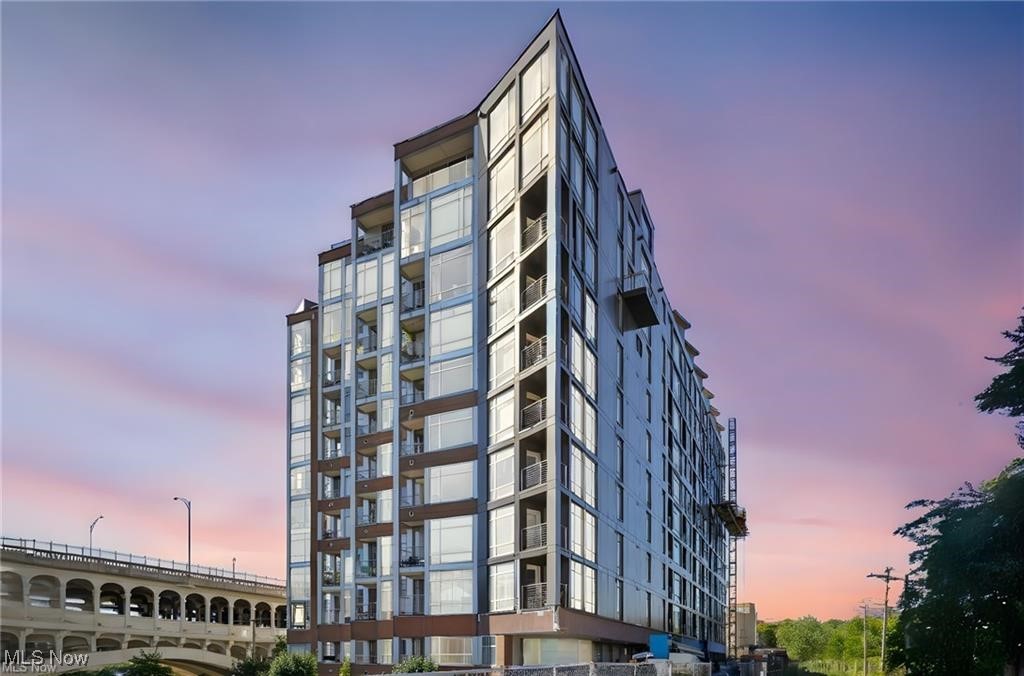 2222 Detroit Avenue 811