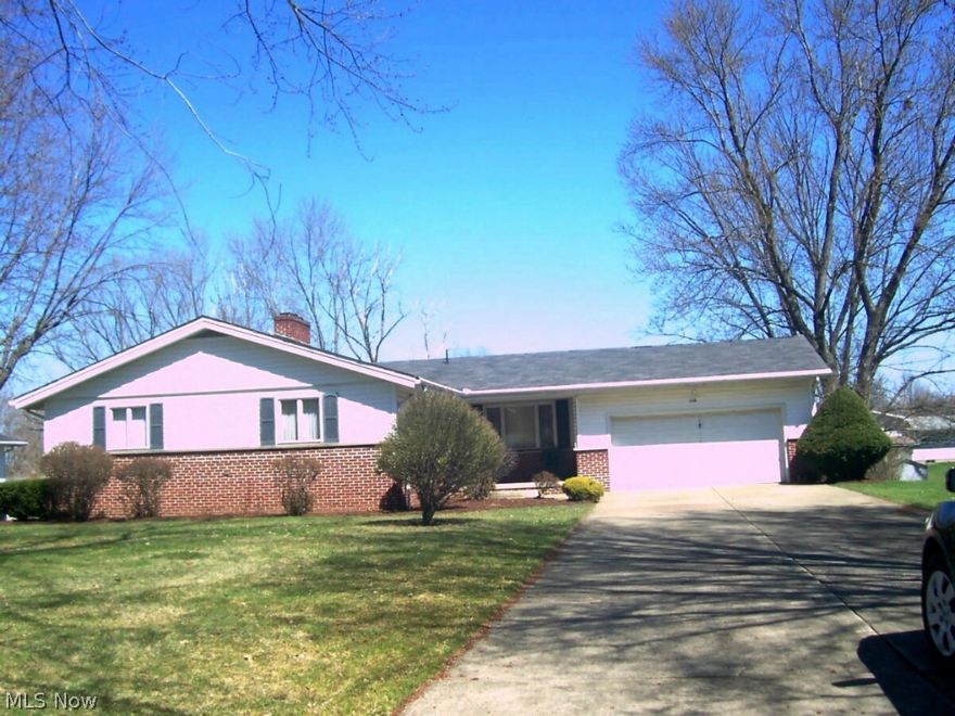 1 owner home!! This beautiful freshly mulched brick/vinyl ranch features 3 beds and 2 baths with hardwood floors. What a nice space for gatherings and parties. The nice big Living room with fireplace flows right into the open eat in Kitchen. A cute family room is right off of that. Or step out onto the huge wood deck off the kitchen. Keep entertaining in the full walk out basement with covered patio. This huge basement has a great bar with and full kitchen. This home has a ton of storage and is close to shopping and restaurants!! Come a take a look at this fantastic home today!