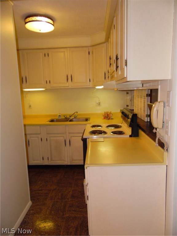 Village Green Condos 02 - Residential