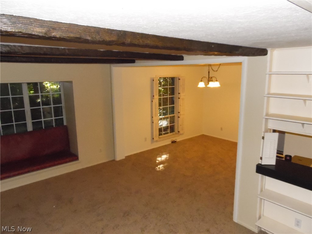 Village Green Condos 02 - Residential