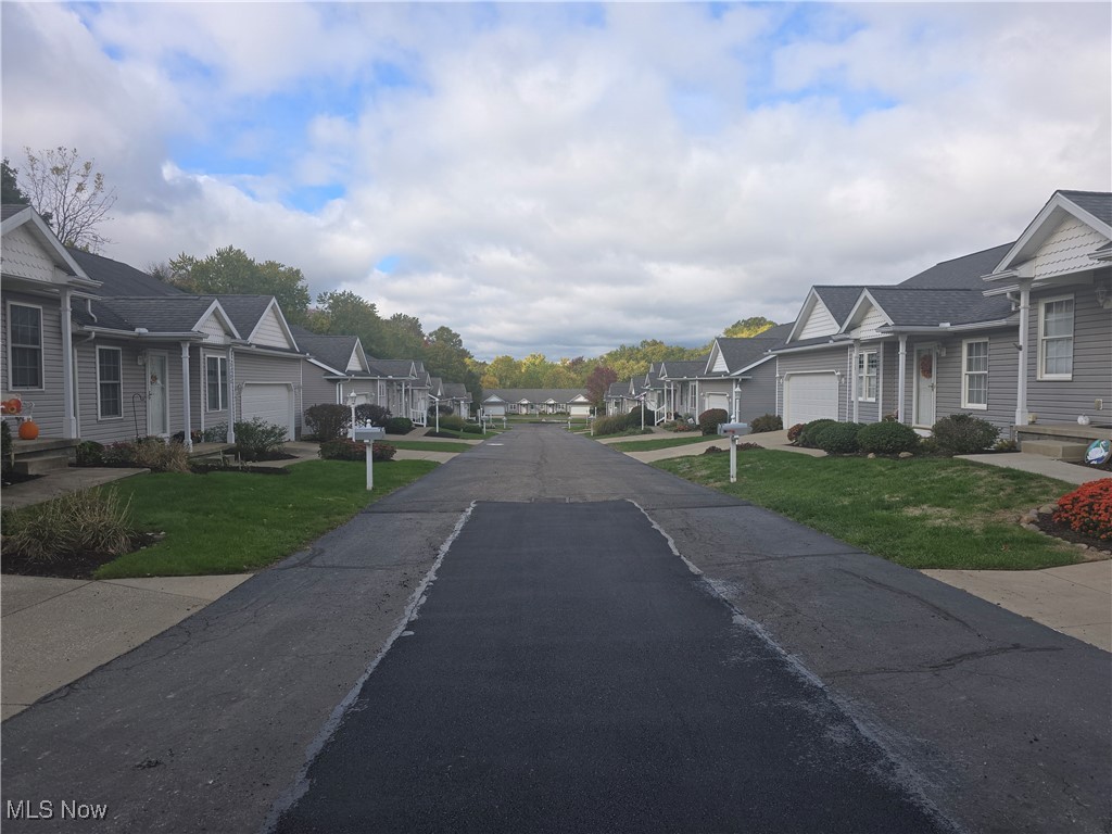 Lake Hollow Condo - Residential