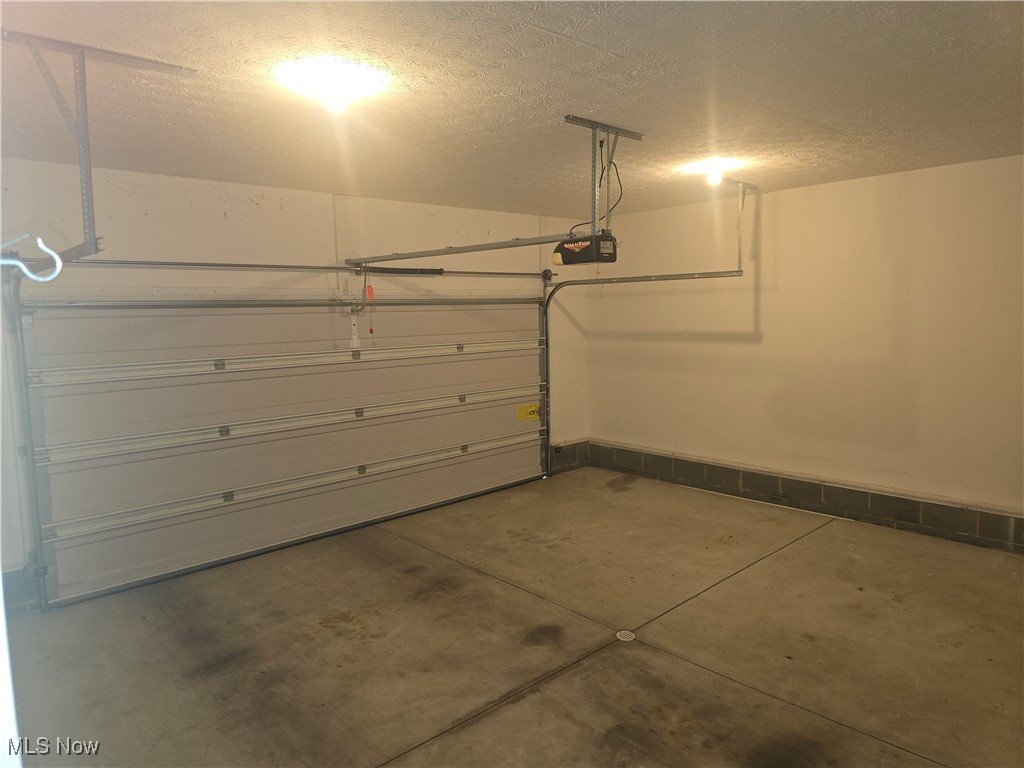 Lake Hollow Condo - Residential