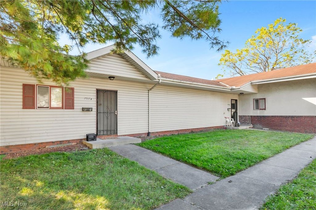 Photo of 7511 Jeffries Avenue, Garfield Heights, OH 44105 (MLS # 5184305)