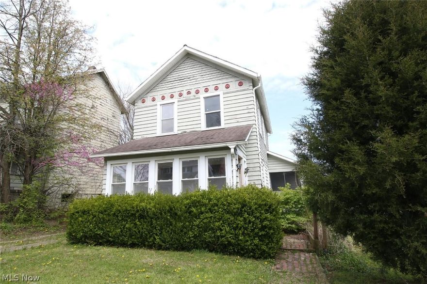 This home has been updated throughout  , great starter home or investment property