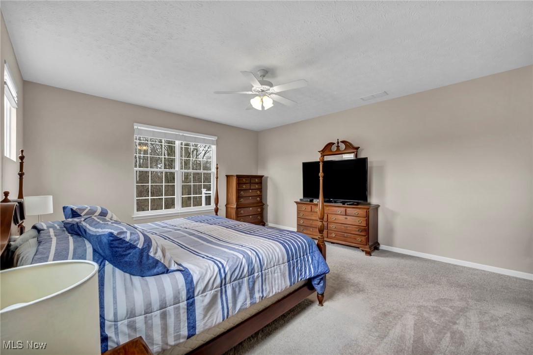 3296 Robin Lane, Lorain, Ohio image 25