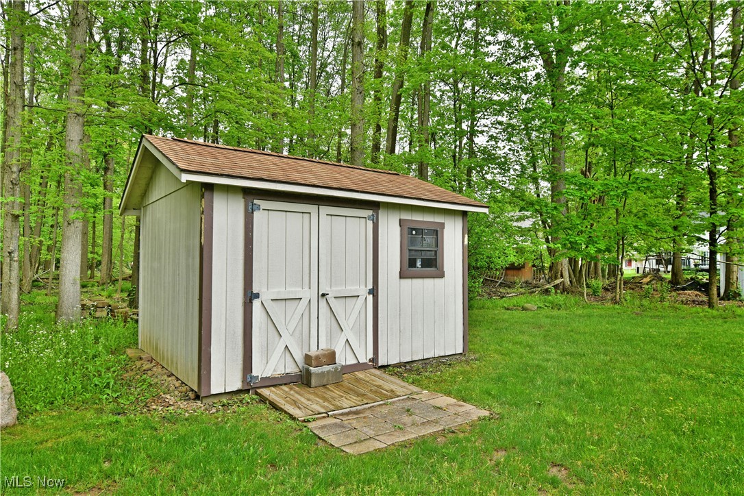 7675 Huntington Drive, Youngstown, Ohio image 49