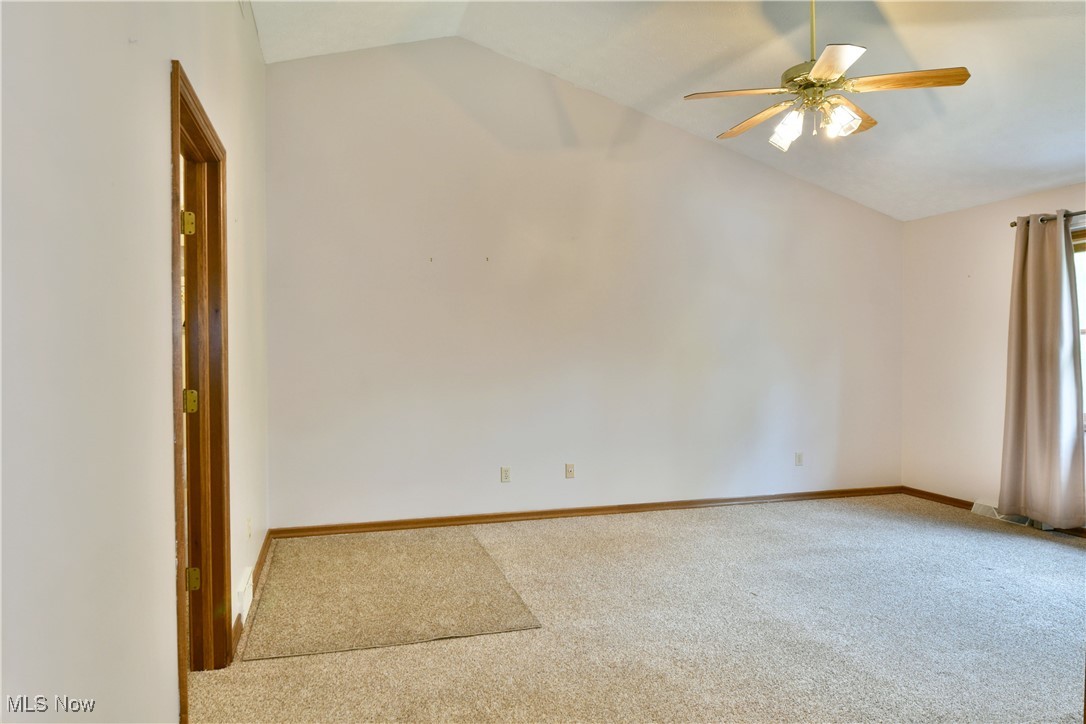 7675 Huntington Drive, Youngstown, Ohio image 40