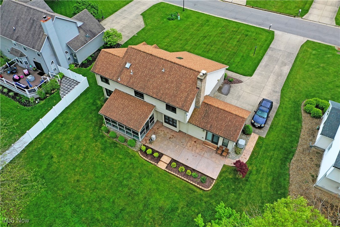 7675 Huntington Drive, Youngstown, Ohio image 5