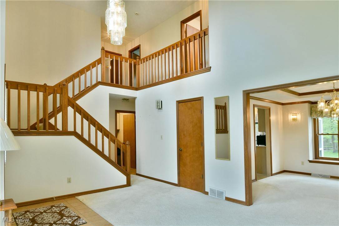 7675 Huntington Drive, Youngstown, Ohio image 10