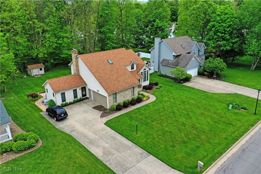 7675 Huntington Drive, Youngstown, Ohio image 3